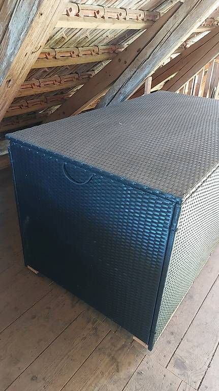 Box contenitori: Gartenkissenbox auf Rollgestell mit4 Rollen – Usato da Seedorf BE venduto da Frinlin 3