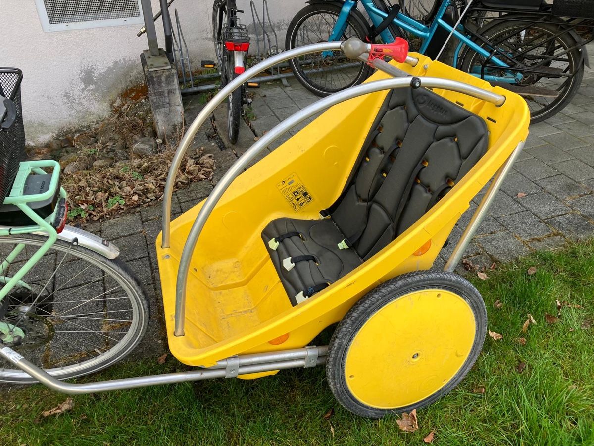 Leggero Rimorchi: Kid Trailer - Perfect for Spring Rides! – Usato da Adliswil venduto da Thomas.hettich 1