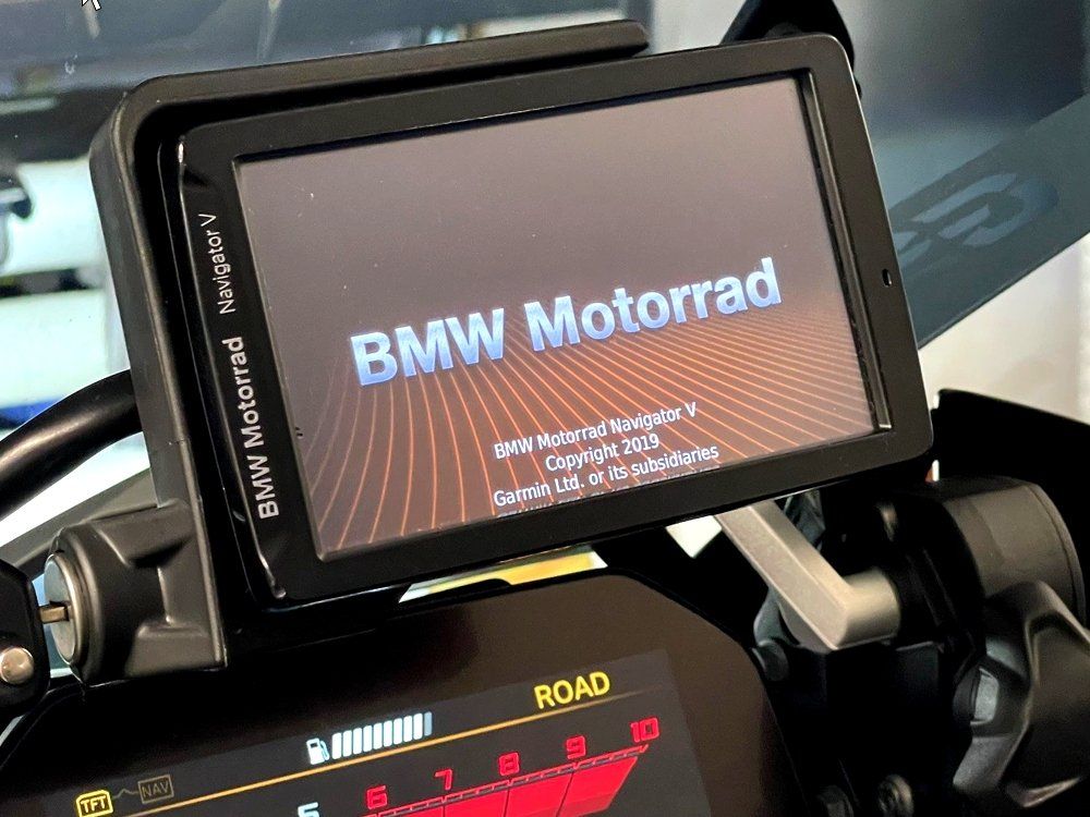 BMW Navigator V/5 mit 32GB SD Karte Kaufen auf Ricardo