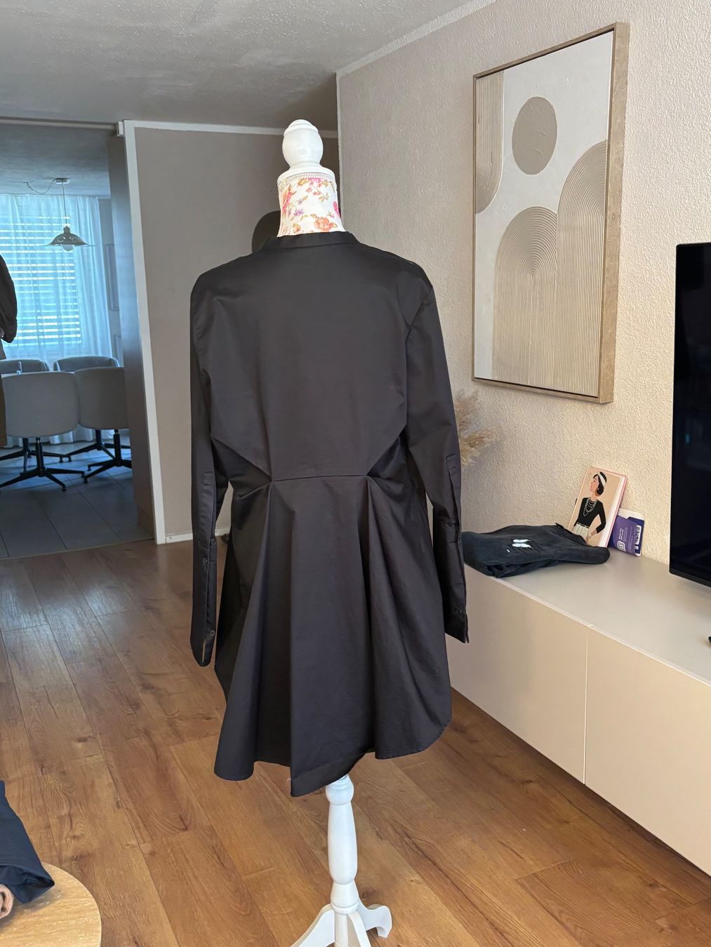 Cos Chemisiers: COS Oversized Longbluse Baumwolle – D'occasion à St. Margrethen SG par dijanaO 1