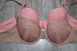 2 neue BHs von CALVIN KLEIN Gr.34B (75B)