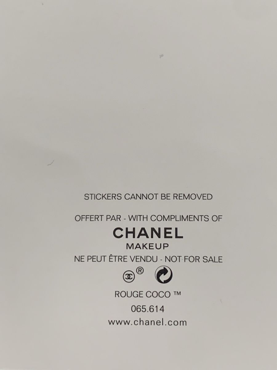Sticker: Chanel autocollants textiles neufs – Nuovo e nell'imballaggio originale da Gland venduto da TallyEva 1