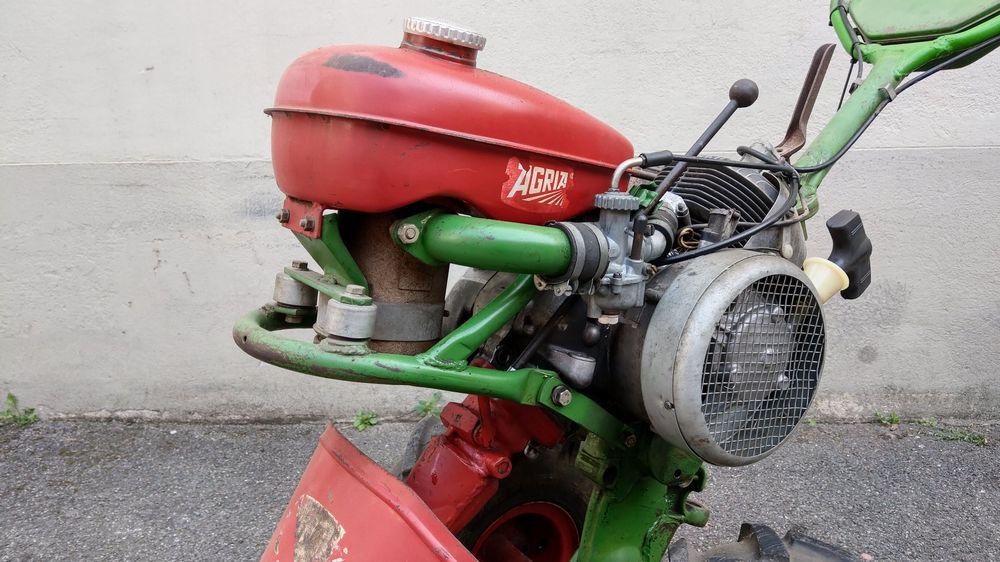 Geräteträger Agria 6000 mit Mähbalken 120cm (Defekt) in Bern für CHF ...