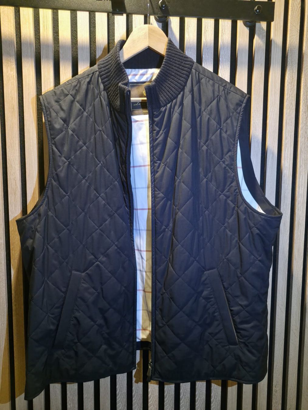 Loro Piana Gilets: Gilet Loro Piana – D'occasion à Genève par Chauvy84