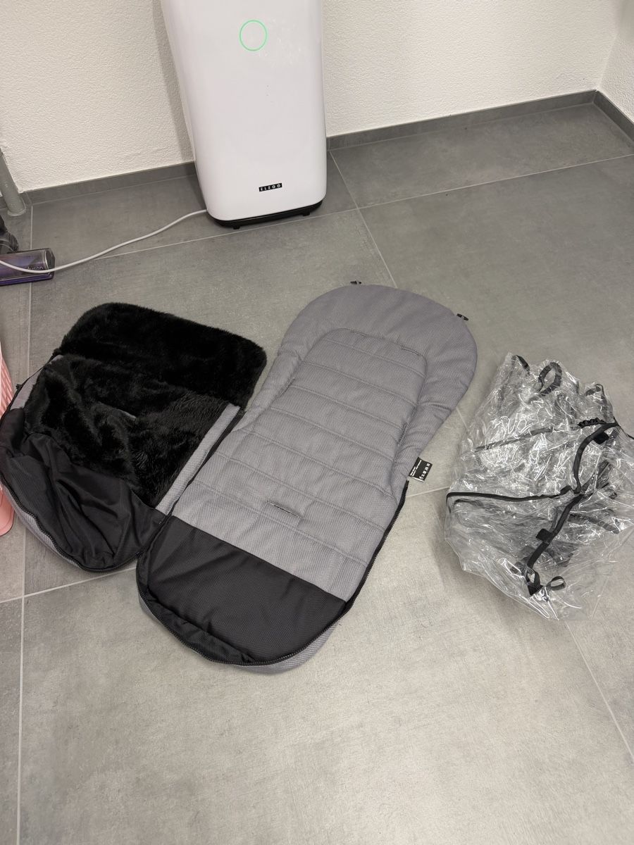 Carrozzine: Kinderwagen Moon – Usato da Däniken SO venduto da AD_29 9