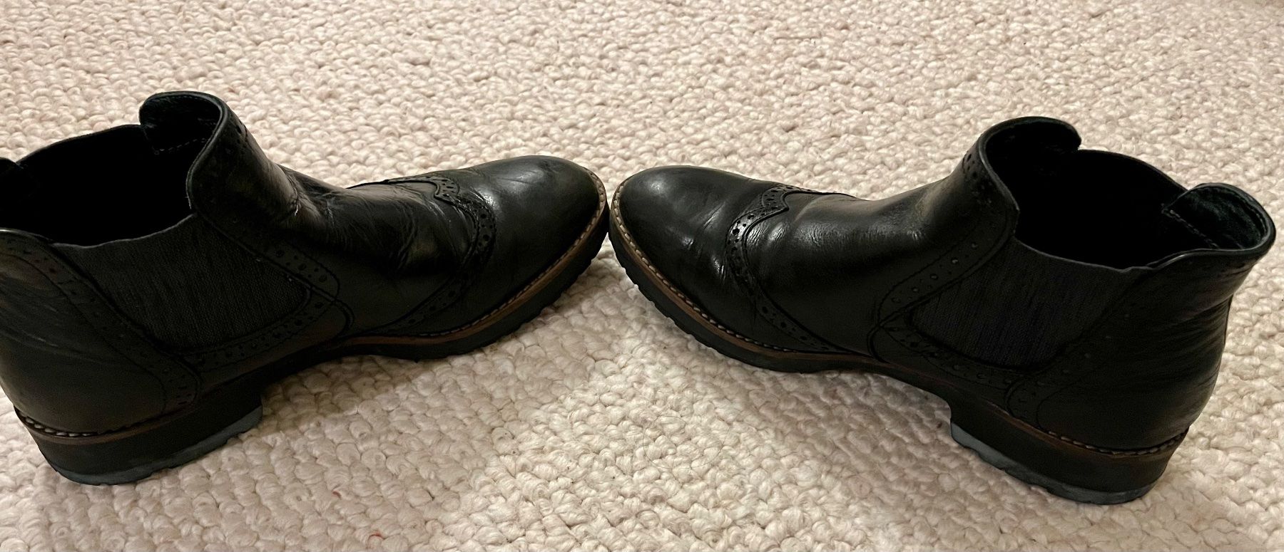 Scarpe da donna: Chelsea Boots Noires – Usato da Genthod venduto da Bilibi 2