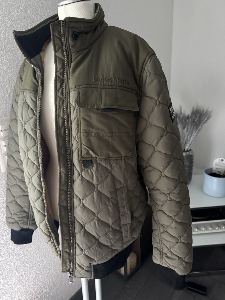Jacken: Steppjacke olivgrün Grösse Large – Neu (gemäss Beschreibung) aus Olten von bir_k96n 1