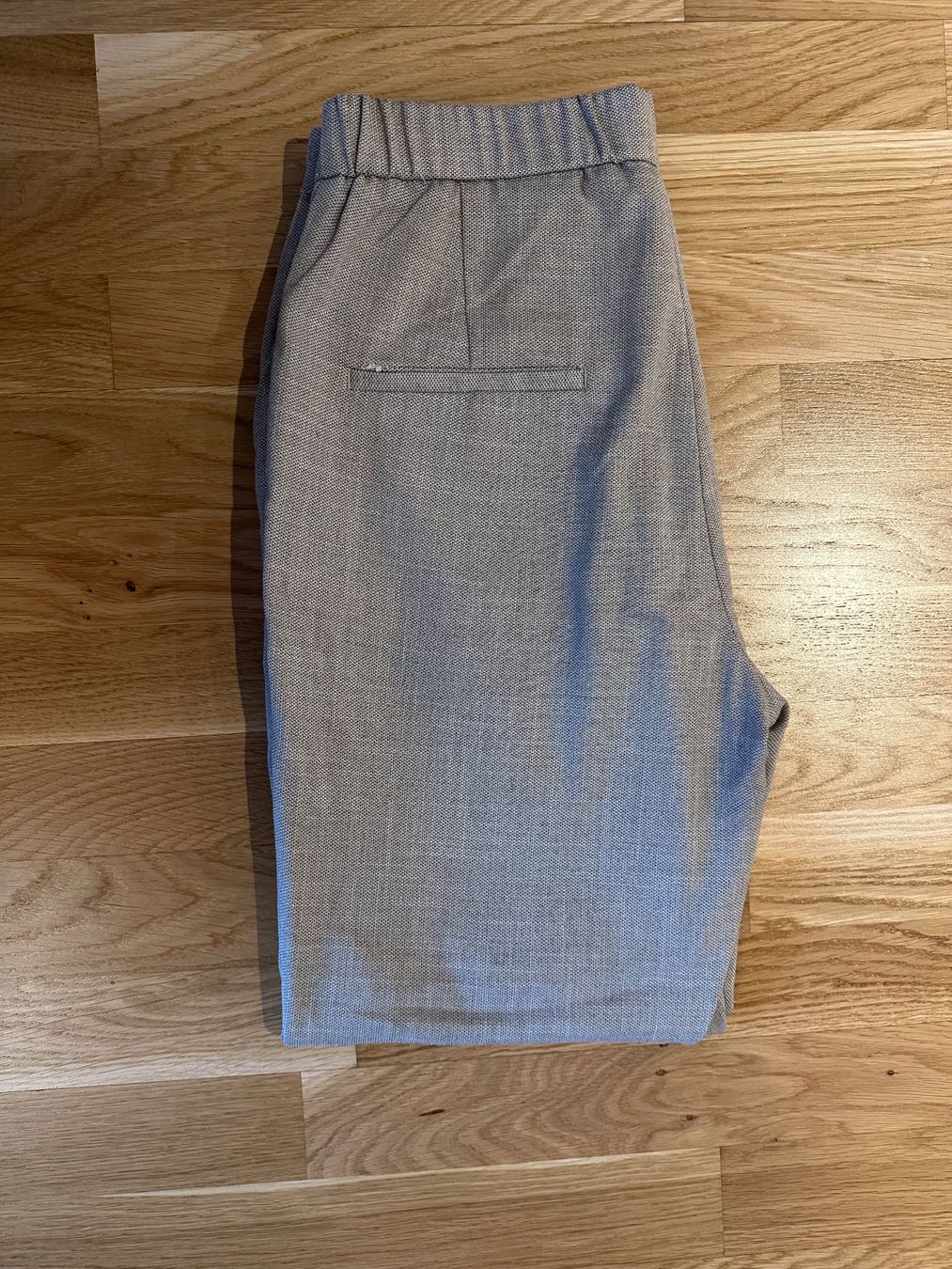 H&M Pantaloni: H&M Anzugshose, beige/weiss, Grösse 36 – Usato da Zürich venduto da cfh_cg22 3