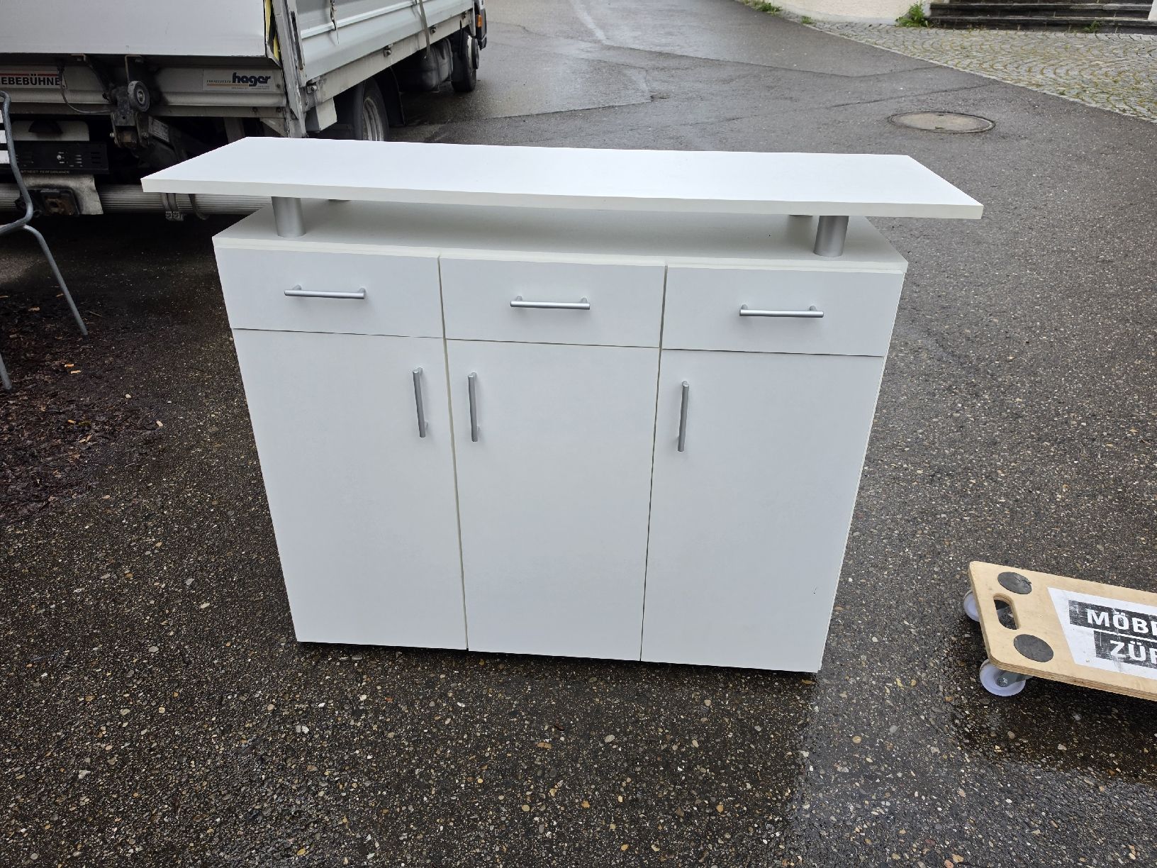 Cassettiere: Weisses Sideboard mit Schubladen - Top Zustand! – Usato da Mettlen venduto da elios0888