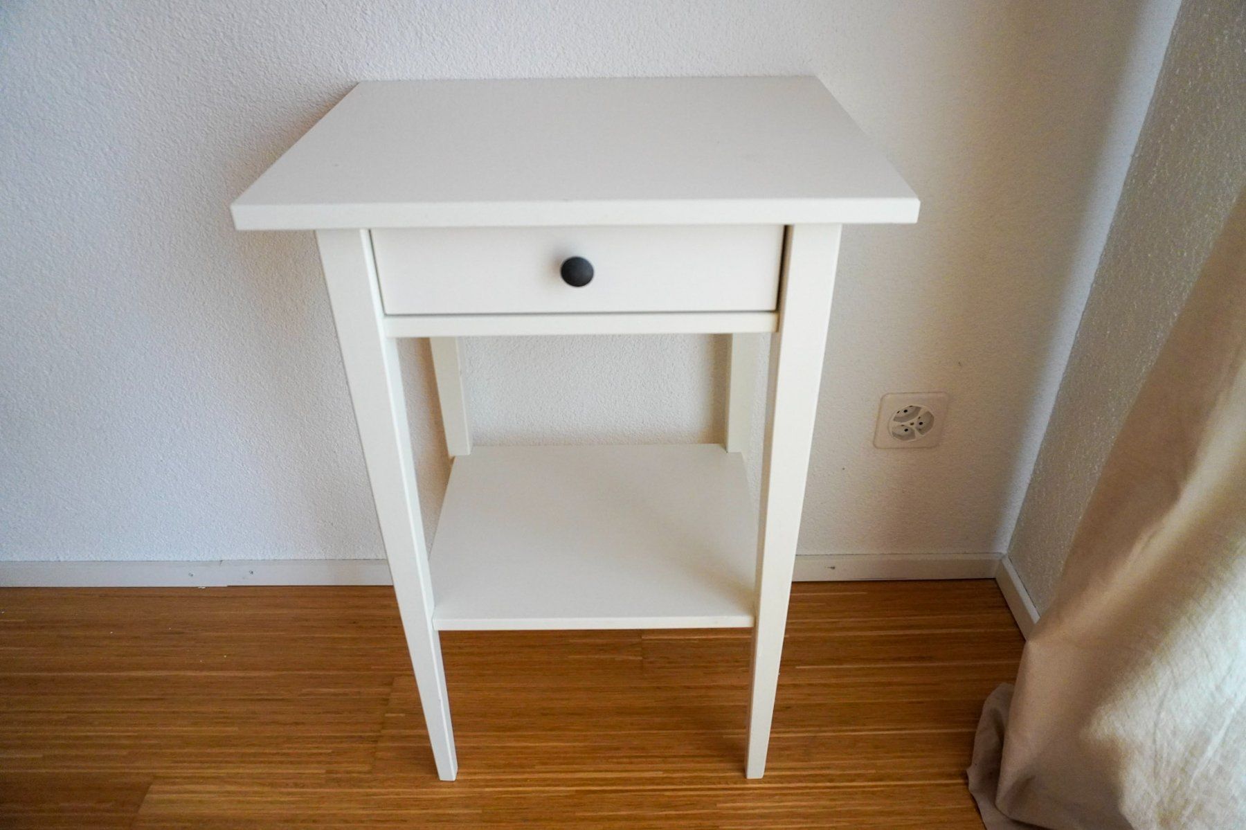 Ikea Comodini: Hemnes Nachttisch mit Schublade – Usato da Glattpark(Opfikon) venduto da MichelleNr1 1