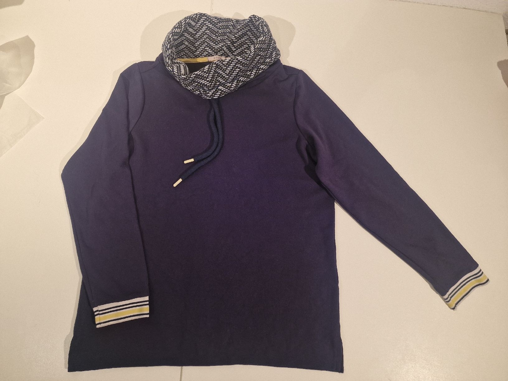 Cecil Pullover & Sweatshirts: Pullover von Cecil, Gr M – Neu (gemäss Beschreibung) aus St. Margrethen SG von Goldig