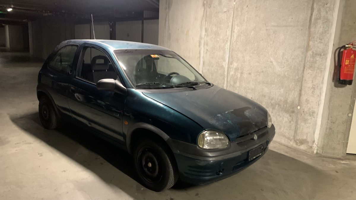 Opel Automobili: Opel corsa B 1.2 – Difettoso da Le Grand-Saconnex venduto da Luis.henriques 1