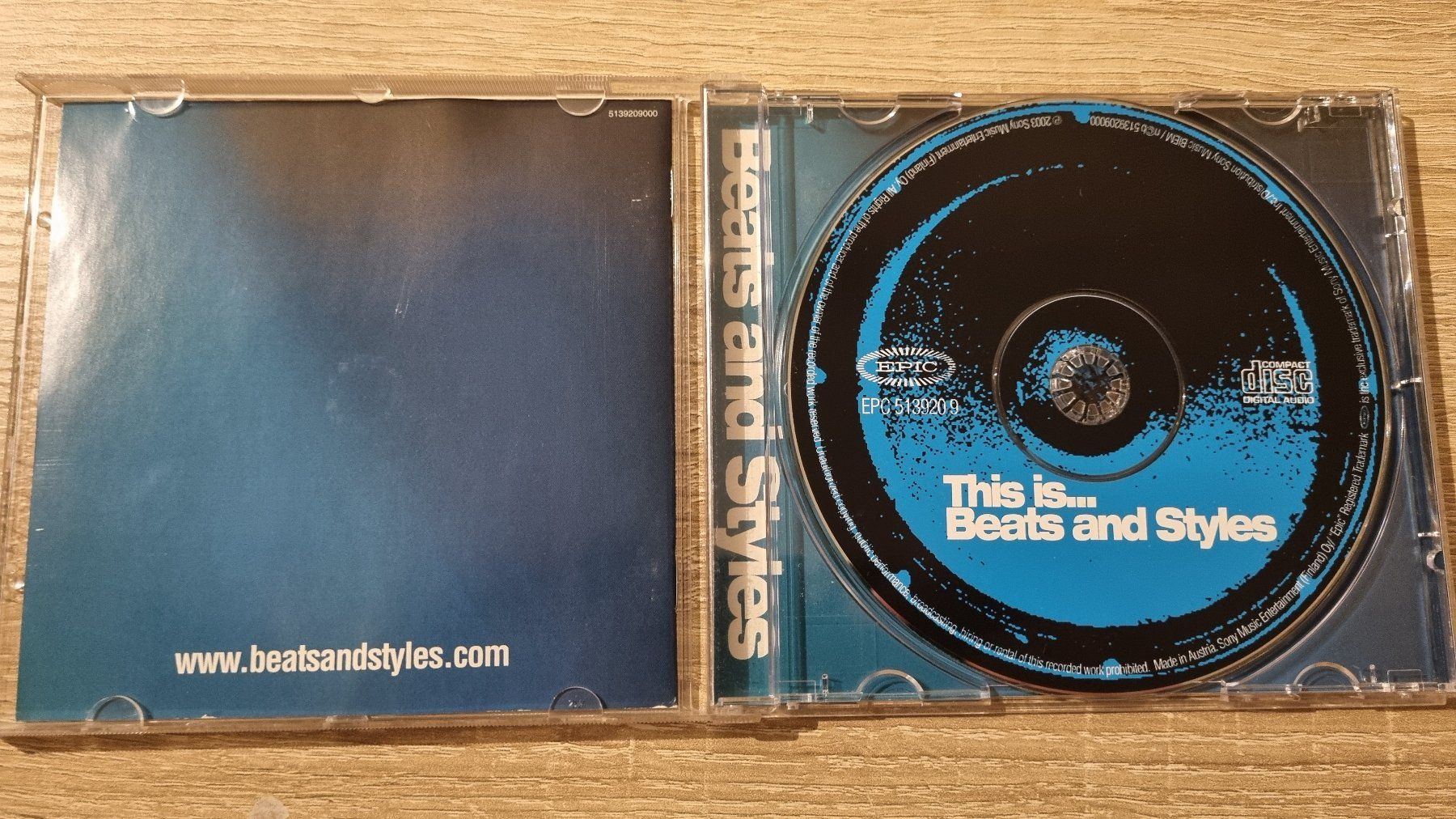 CD: Beats and Styles - This is... – Usato da Hagenbuch ZH venduto da lecterr55 1
