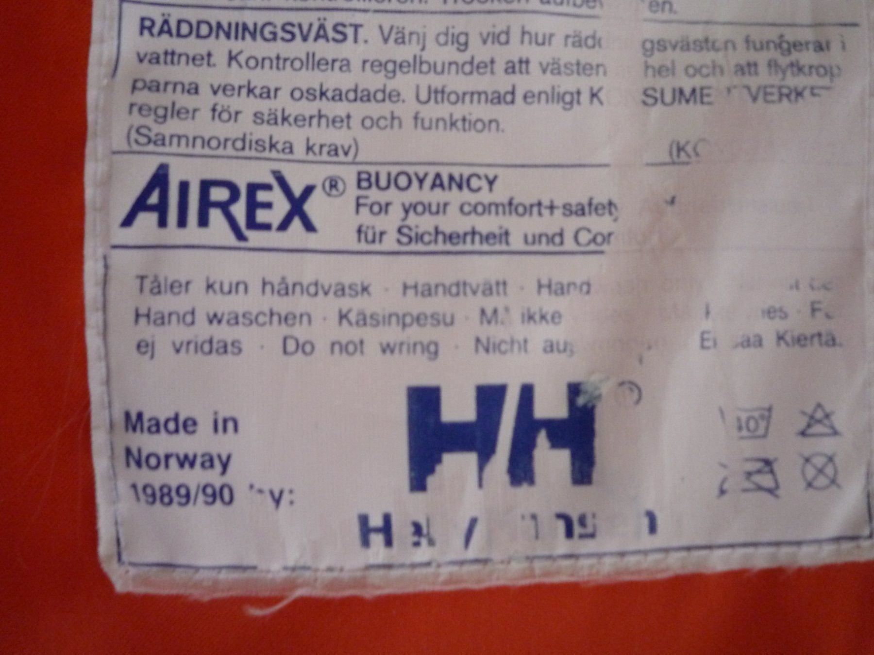 Helly Hansen Giubbotti di salvataggio: Schwimmweste – Usato da Rafz venduto da Sonnenblume305 5