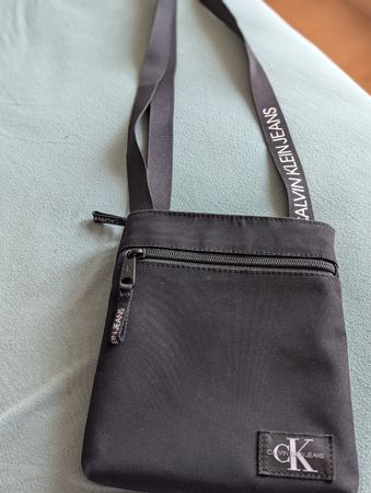 Calvin Klein Jeans Reporter Bag / Umhängetasche – Schwarz
