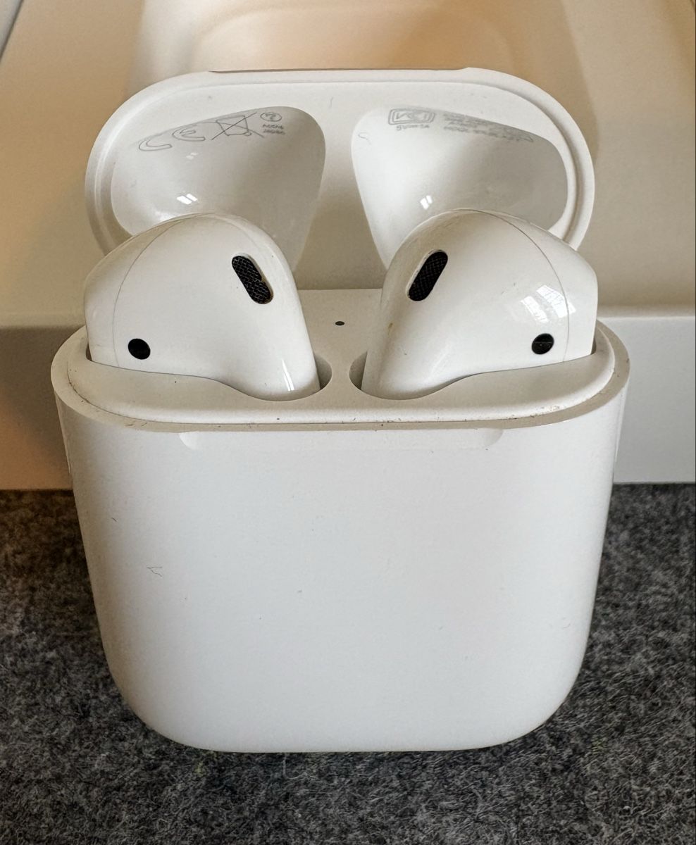 Apple Cuffie: Apple AirPods (2. Generation) – Usato da Utzenstorf venduto da wing55 1