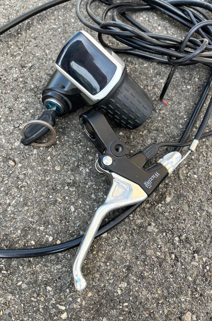 Accessori per altri veicoli: Uber Scoot Ersatzteile – Usato da Weinfelden venduto da Kathydoes 2
