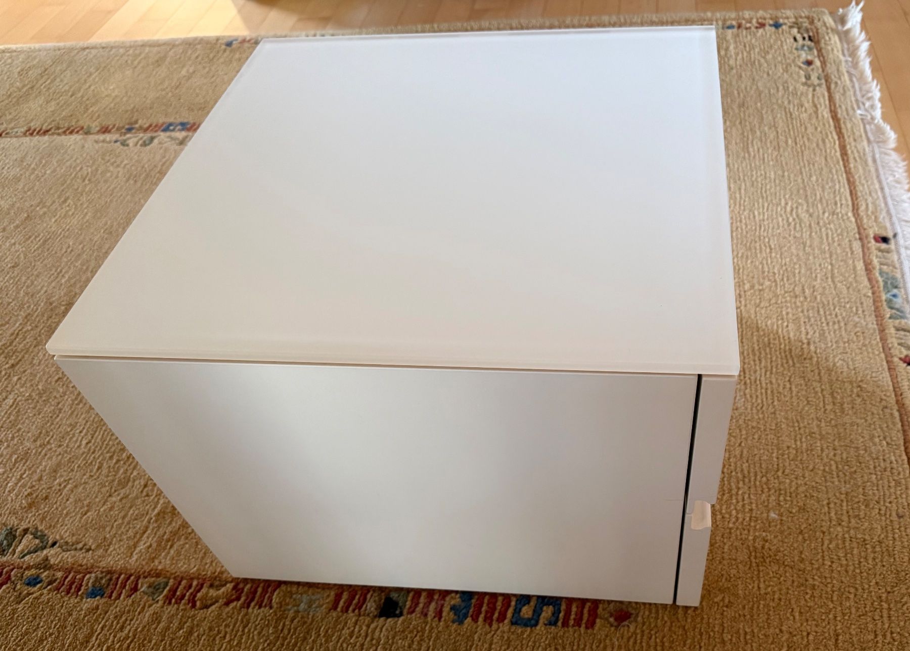 Comodini: Designer Nachttisch mit Glasplatte – Usato da Wallbach venduto da 10merlin 2
