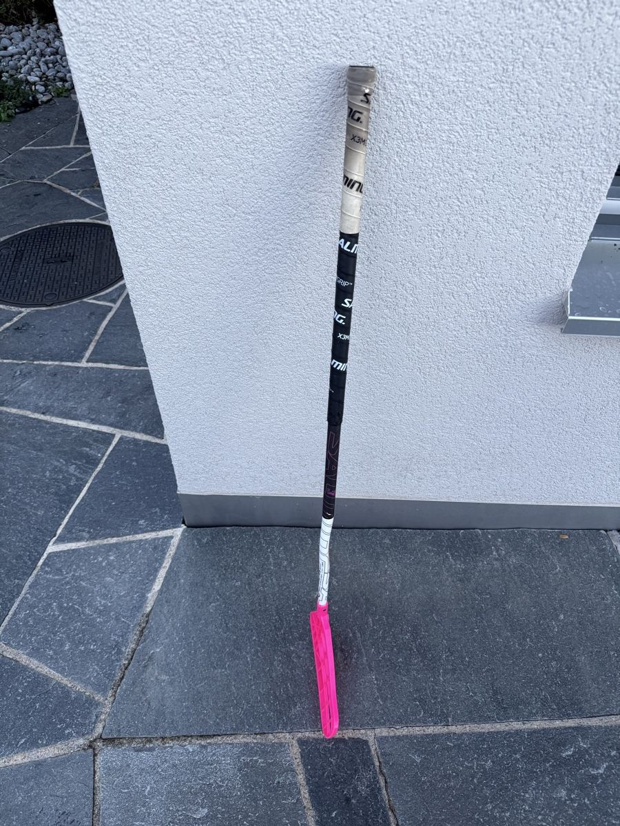 Unihockey: Unihockeyschläger – Gebraucht aus Ennetbürgen von Colin_Flury