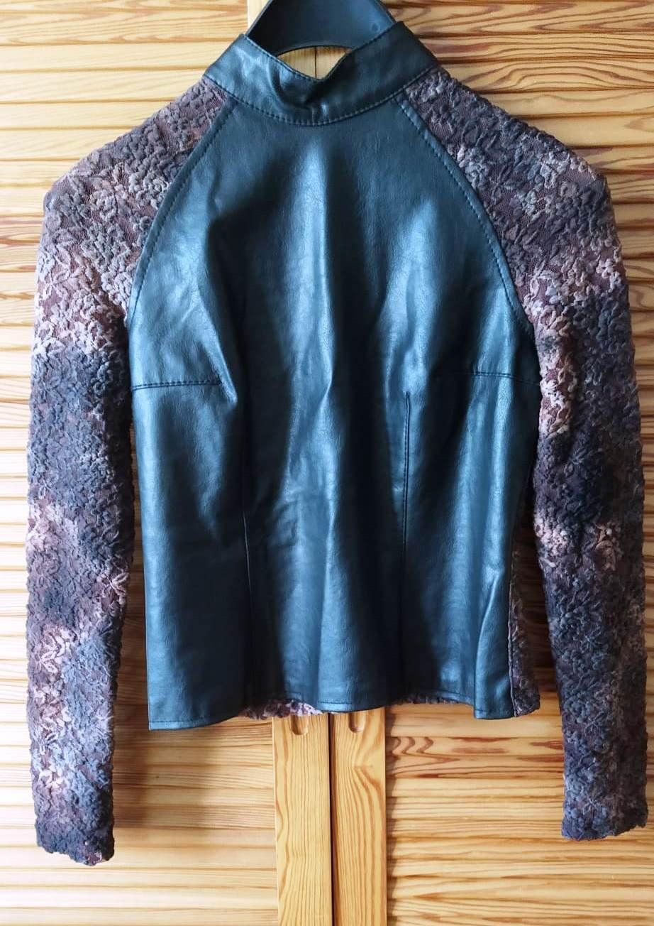 Blusen: Bluse mit Stehkragen und Webstoffärmeln - Grösse 42 - – Neu (gemäss Beschreibung) aus Zürich von 1-2-3 2