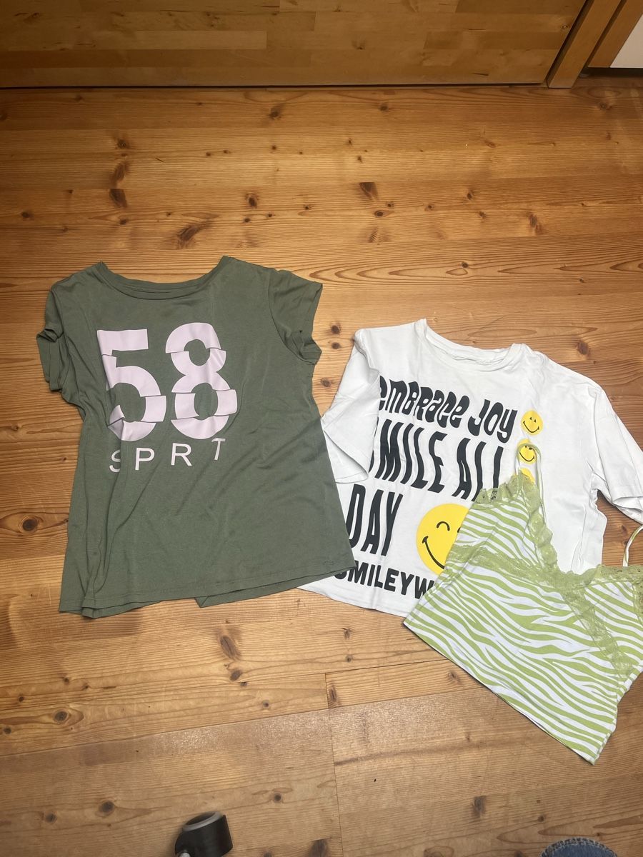Lotti & Set di vestiti: Kleiderpaket 2 - Mädchen Gr XS/S – Usato da Altnau venduto da User72 3