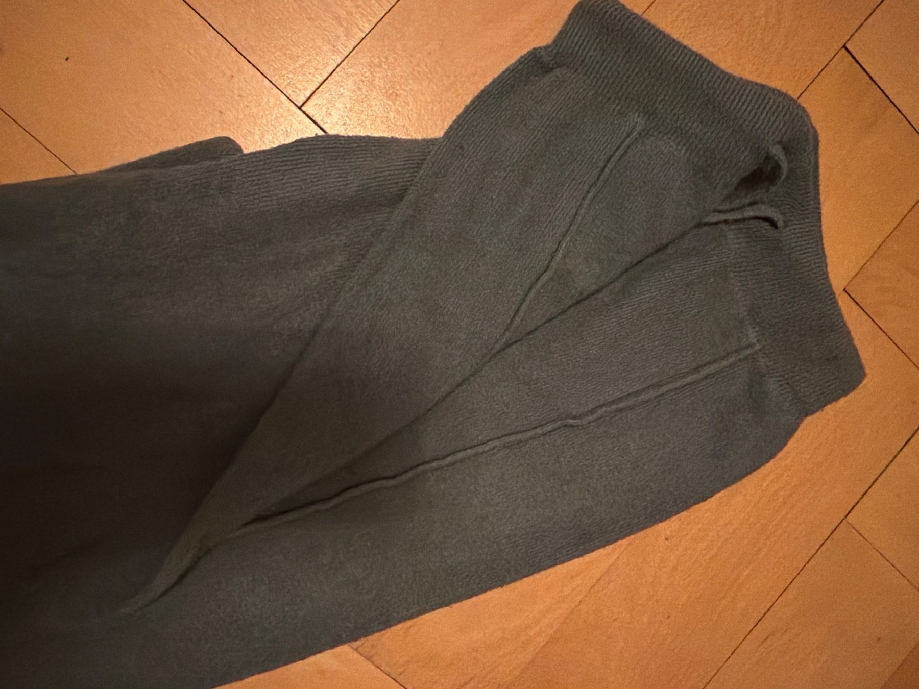 Pantalons: Damen Strickhose- weich&sehr bequem – D'occasion à Zürich par dan_v86r 1