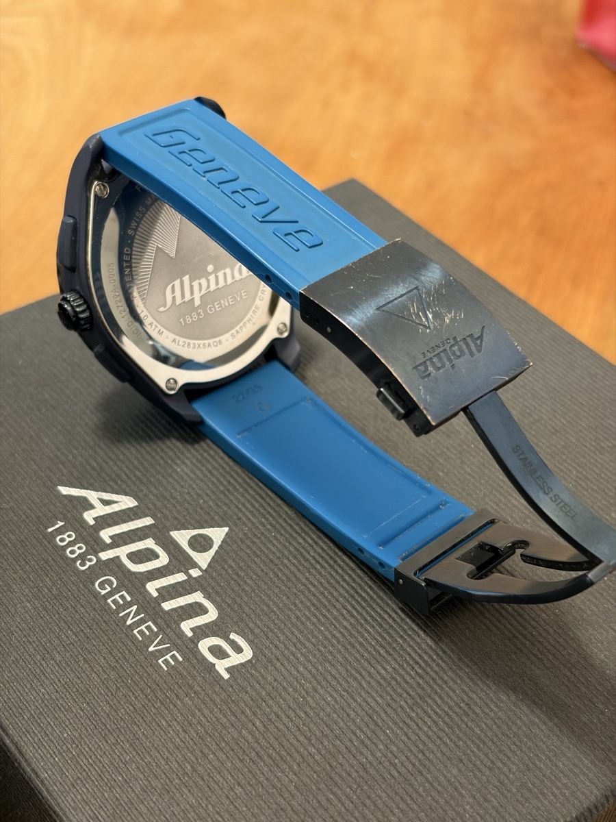 Smartwatch: Alpina Horological Smartwatch AlpinerX – Difettoso da Zürich venduto da jme_7fbb 3