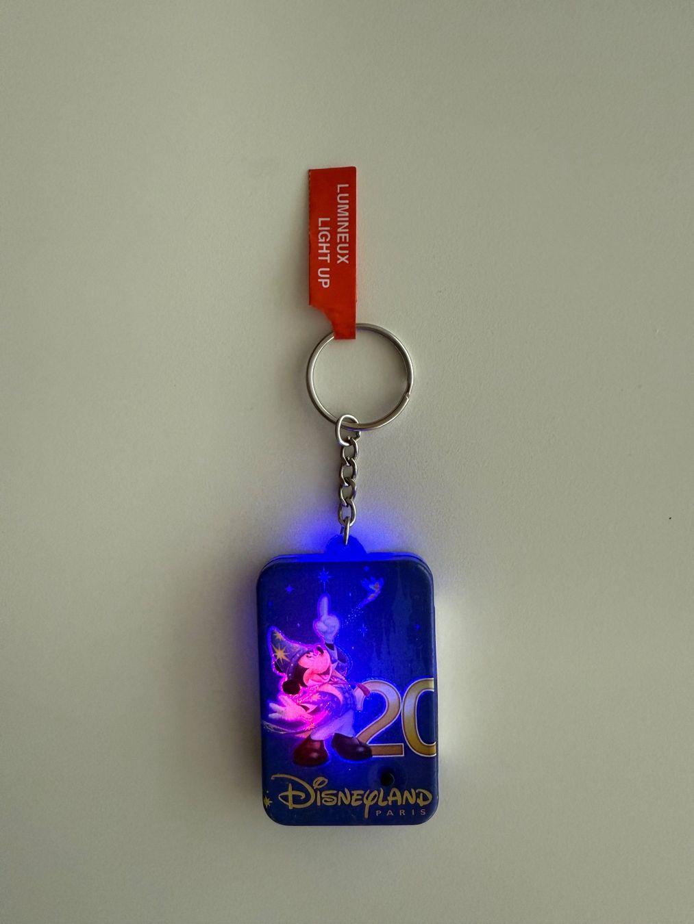 Disney Schlüsselanhänger & - bänder: Porte-clés lumineux Disneyland – Neu (gemäss Beschreibung) aus St-Gingolph von GoldenKeys 4