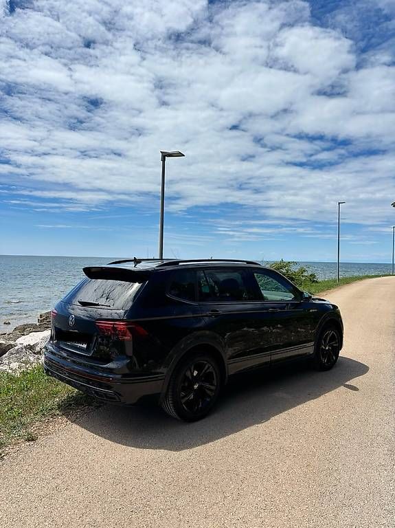 Automobili: Vendo Tiguan Allspace R-Line 4x4 – Usato da Arcegno venduto da iva_9xx2