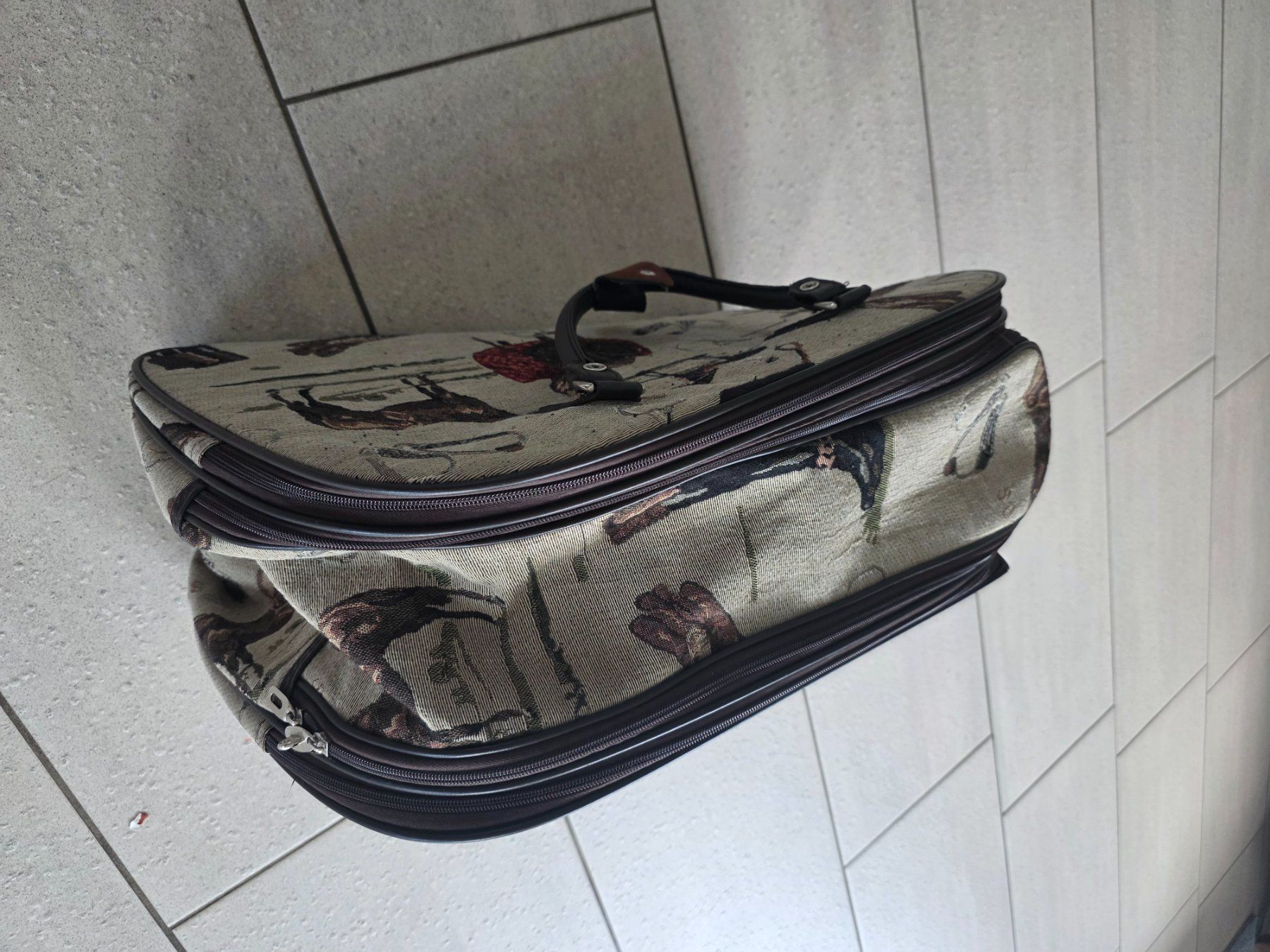 Borse: Reisetasche/Weekender mit Pferdemotiv – Usato da Diegten venduto da Eube 5