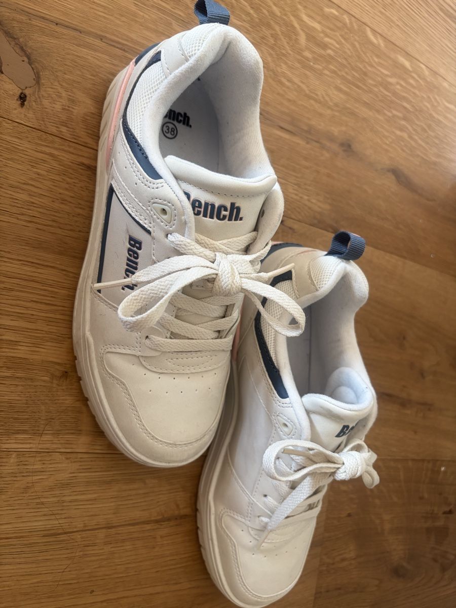 Bench Scarpe da donna: Schuhe – Usato da Wünnewil venduto da mic_vyg5