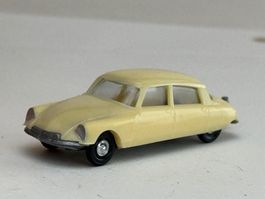 GB3- EKO Citroen Pallas Mit Anhängerkupplung Elfenbein