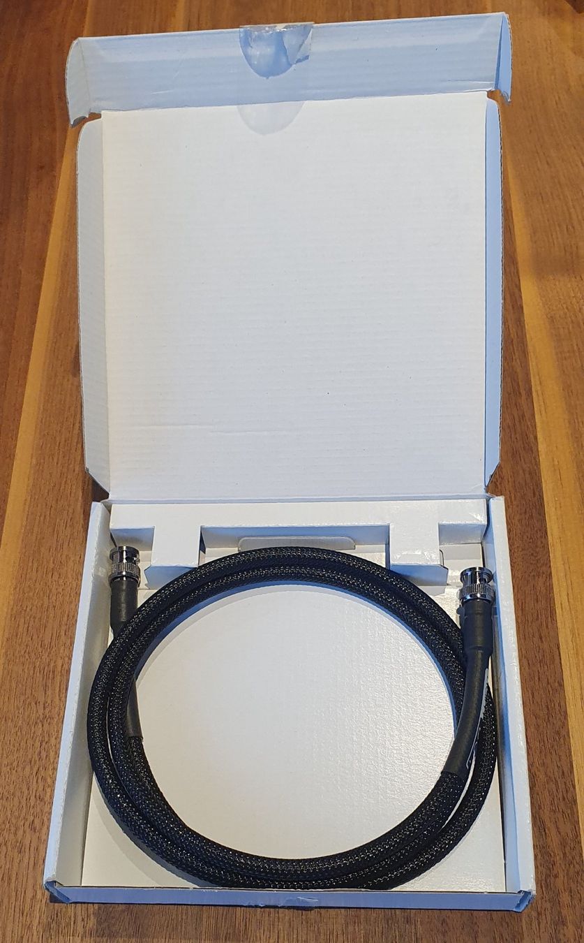 Naim Cavi: Cable Audiophile Naim DC-1 BNC/BNC Digital interconnect – Nuovo e nell'imballaggio originale da Delémont venduto da MagicDragonLegend