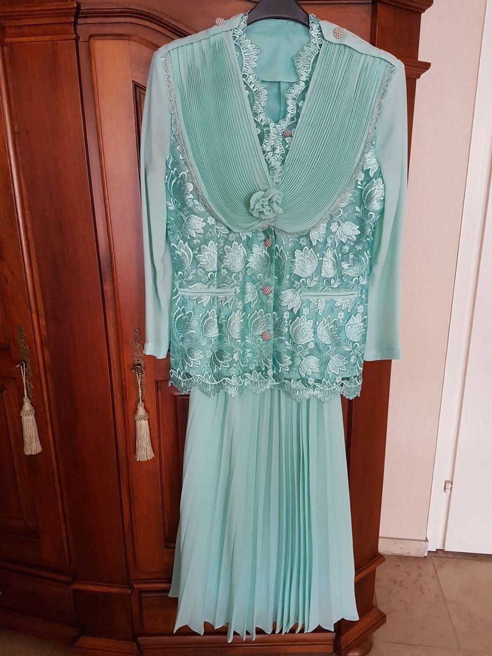 Kleider: Festliches Kleid – Gebraucht aus Erlinsbach von inf_ml8q 1