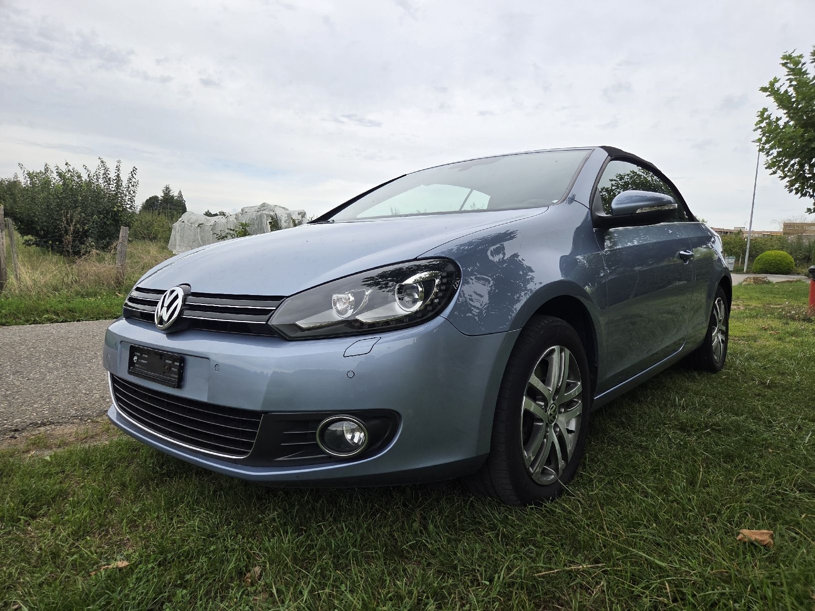 VW Automobili: VW Golf Cabrio 2.0 TDI – Usato da Veyrier venduto da manxsl354 3