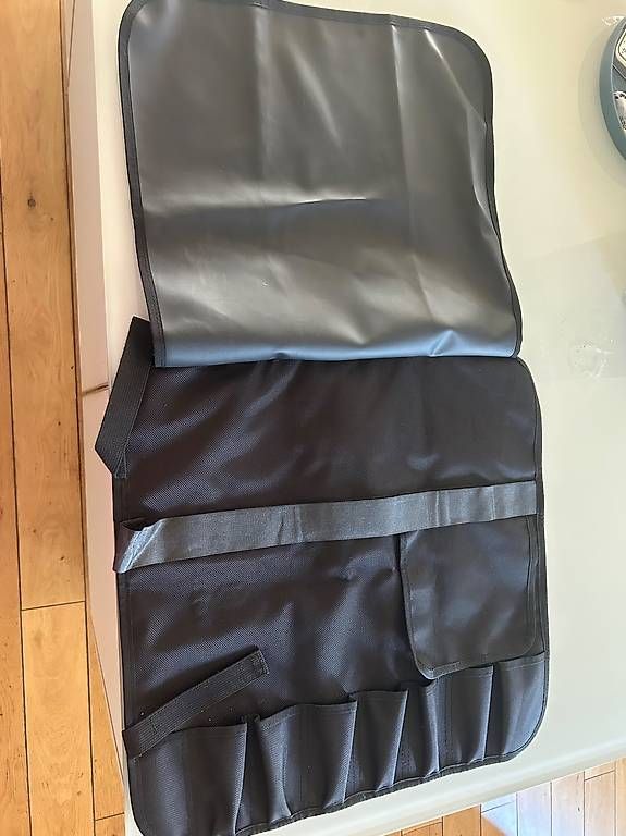 Coltelli tascabile: Pochette Victorinox pour couteaux – Usato da Founex venduto da lal_n7xh