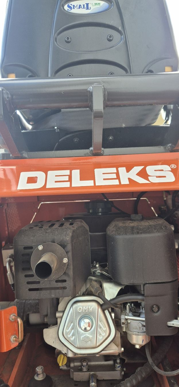 Escavatori: Mini Bagger Deleks – Usato da Marbach SG venduto da mau_5pm7 6