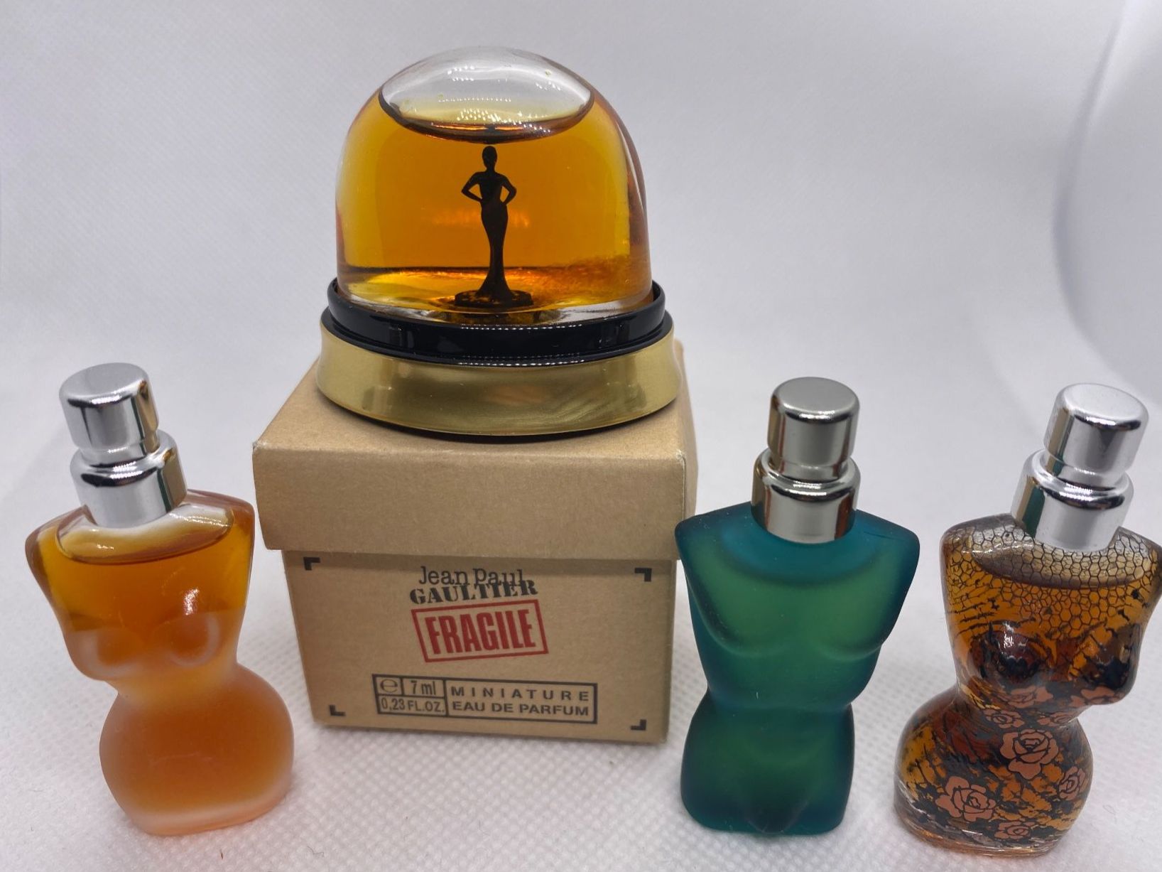 Jean Paul Gaultier Flaconi: Parfums miniatures Gaultier Lot – Usato da Saillon venduto da Libellule7
