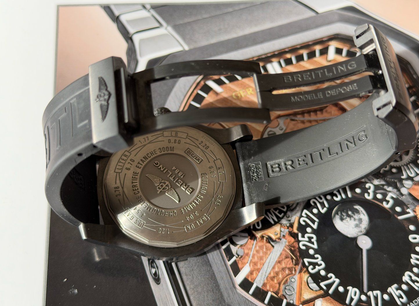 Breitling Orologi: Breitling Avenger Blackbird Box & Papers - 2018 – Usato da Zürich venduto da brothersinwatches 1