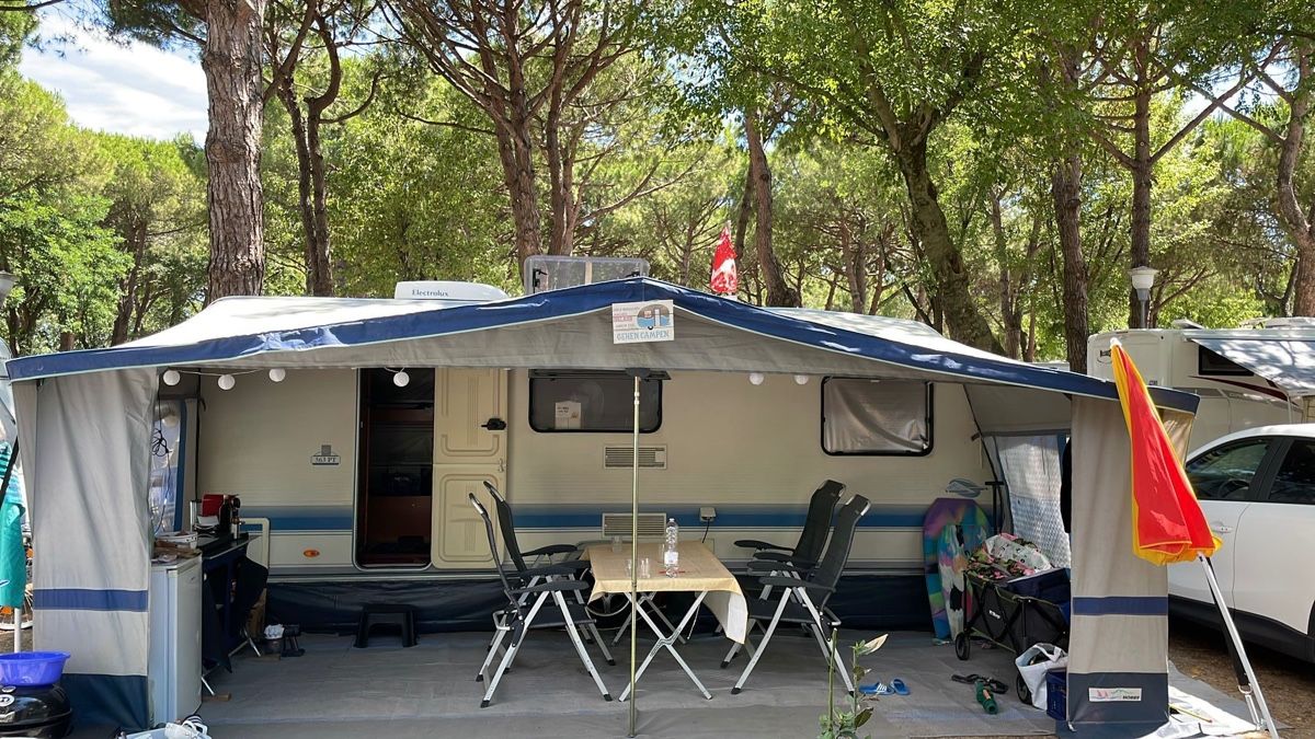 Adria Camping Fahrzeuge: Wohnwagen Adria C5308 – Gebraucht aus Sursee von Vitusm 1