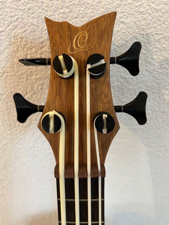 Ortega Lizard Ukulele Bass Kaufen auf Ricardo