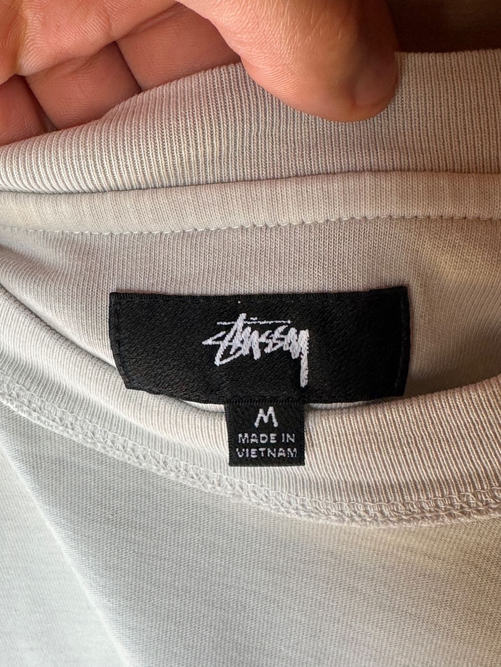 Stüssy T-shirt: Stüssy Cream Reverse tee – Nuovo (secondo la descrizione) da Villars-Burquin venduto da Iliasso 2