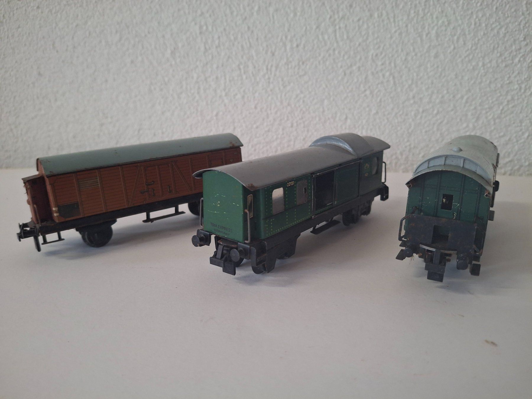Trix Modelleisenbahnen: Trix Express - 3 Güterwagen – Gebraucht aus Reichenburg von AK307 3