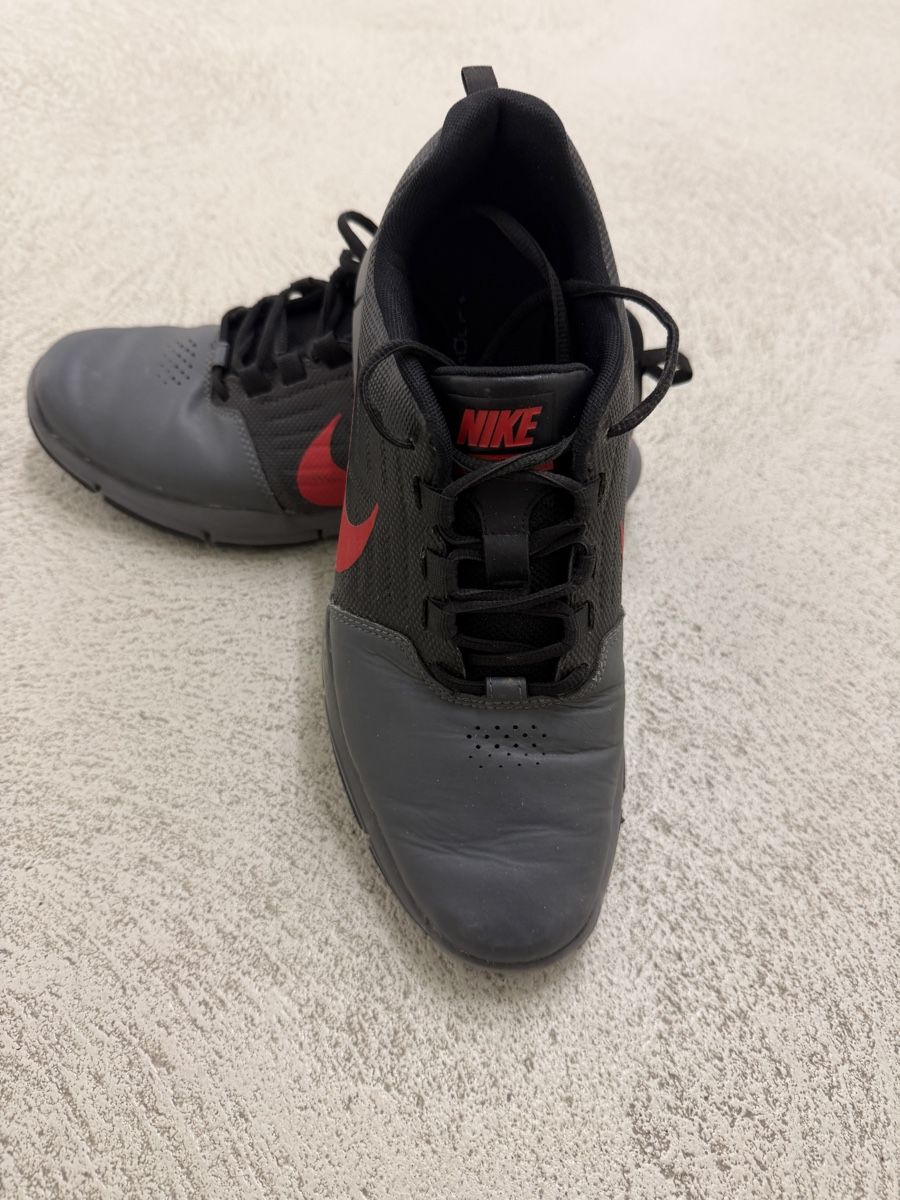 Nike Scarpe da uomo: Golf Schuhe Nike Gr. 41 – Usato da Winterthur venduto da rmo_gwv8
