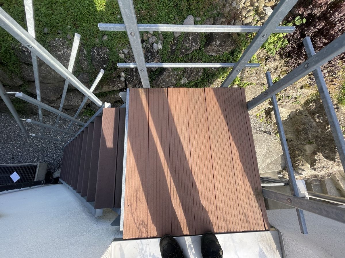 Scale: AUSSENTREPPE VERSTELLBAR – Usato da Küssnacht am Rigi venduto da Koala73 7
