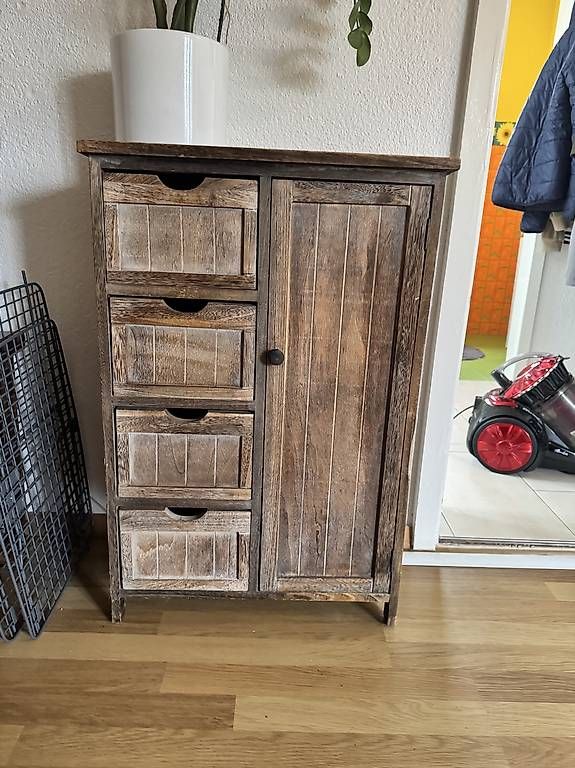 Cassettiere: Holz Möbel  – Usato da Balsthal venduto da Kalii1 1