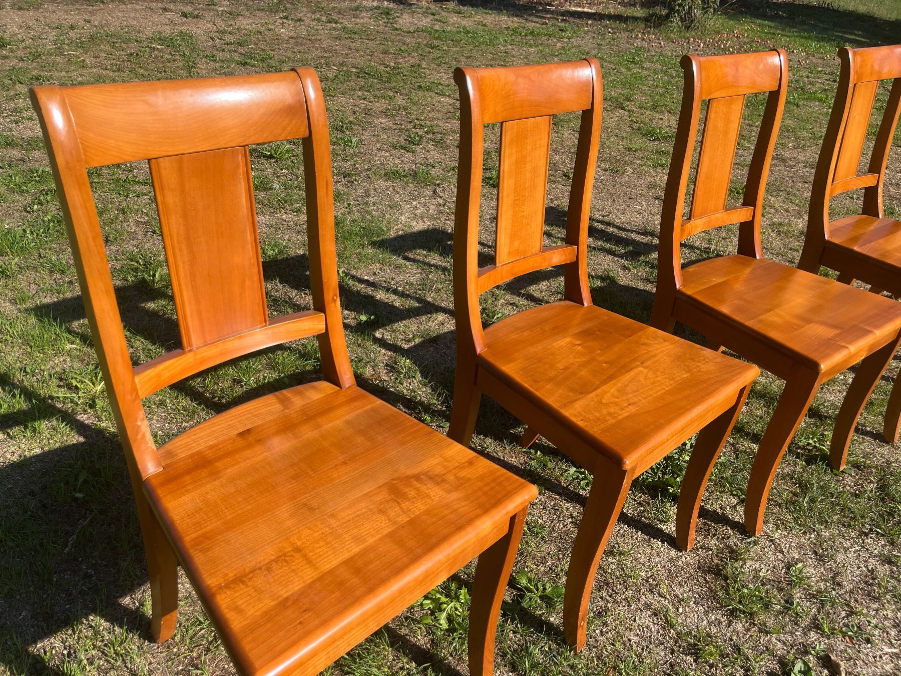 Stühle: 5 Stühle Nussbaum Massiv – Gebraucht aus Allmendingen b. BE von juair 2
