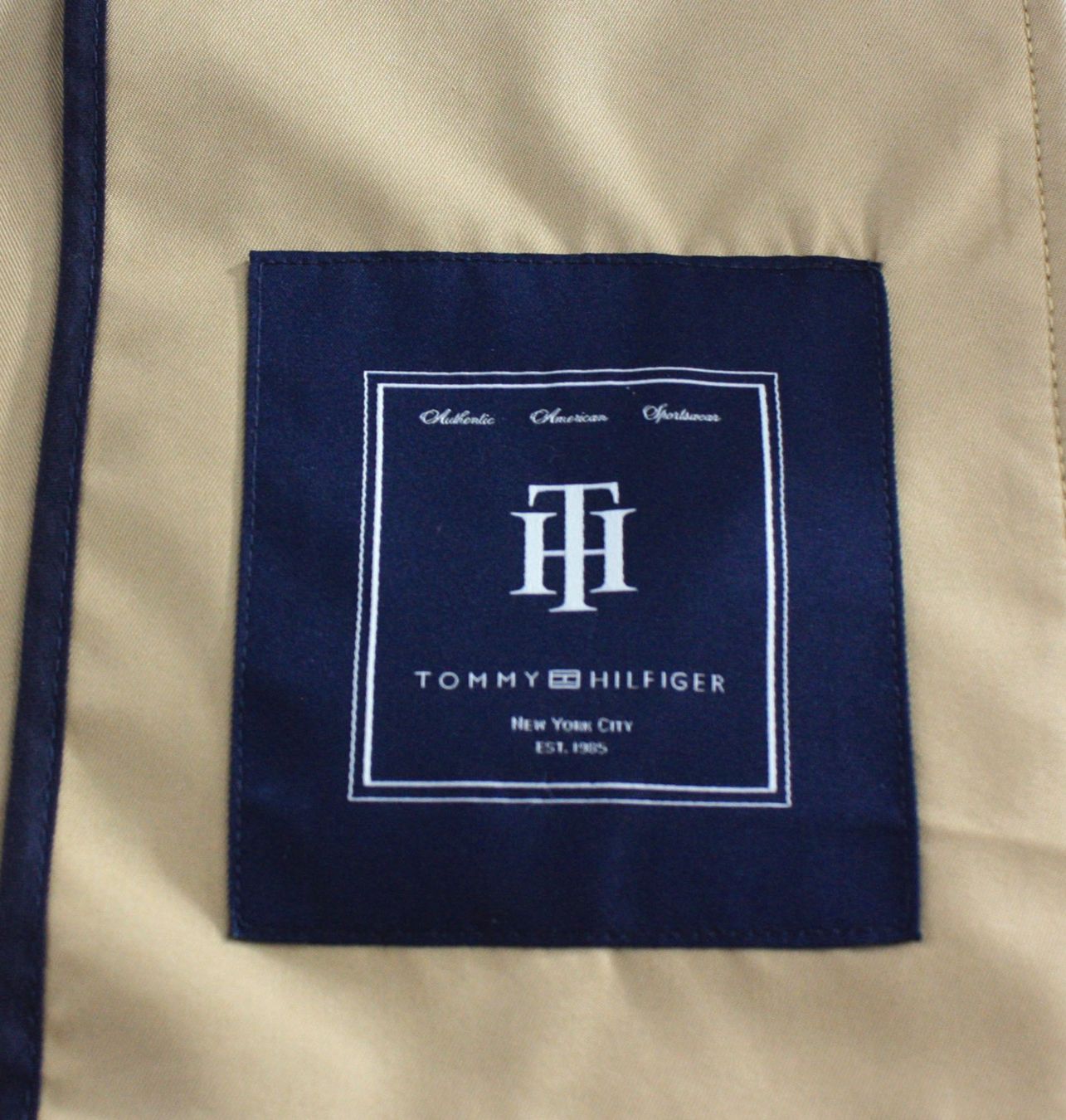 Tommy Hilfiger Cappotti: TOMMY HILFIGER Trenchcoat Gr. M – Usato da Belp venduto da caramel-secondhand 7