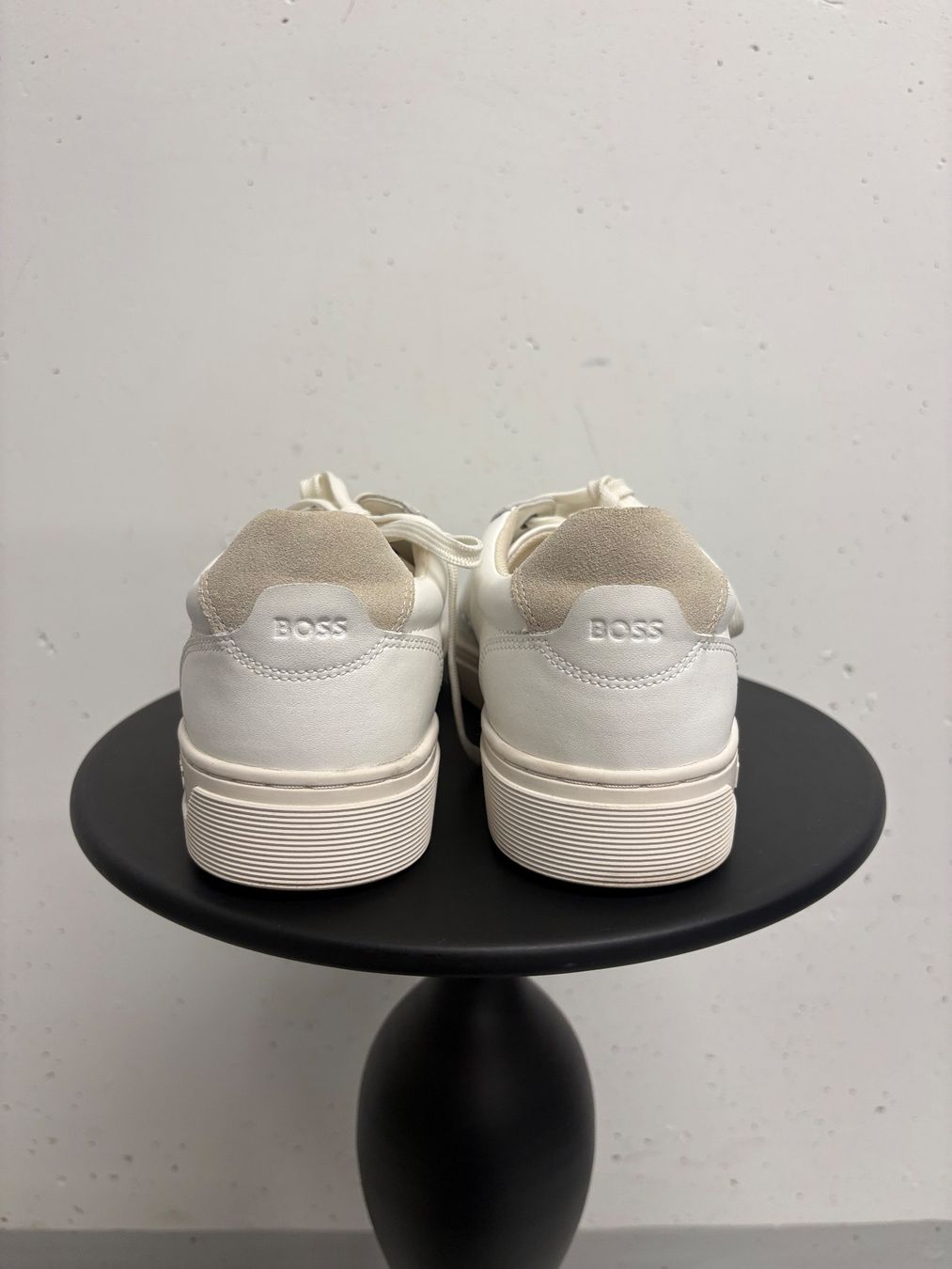 Hugo Boss Scarpe da donna: Boss Sneaker Weiss Leder Grösse 40 Amber Runn – Nuovo (secondo la descrizione) da Regensdorf venduto da secondchancefashion 5