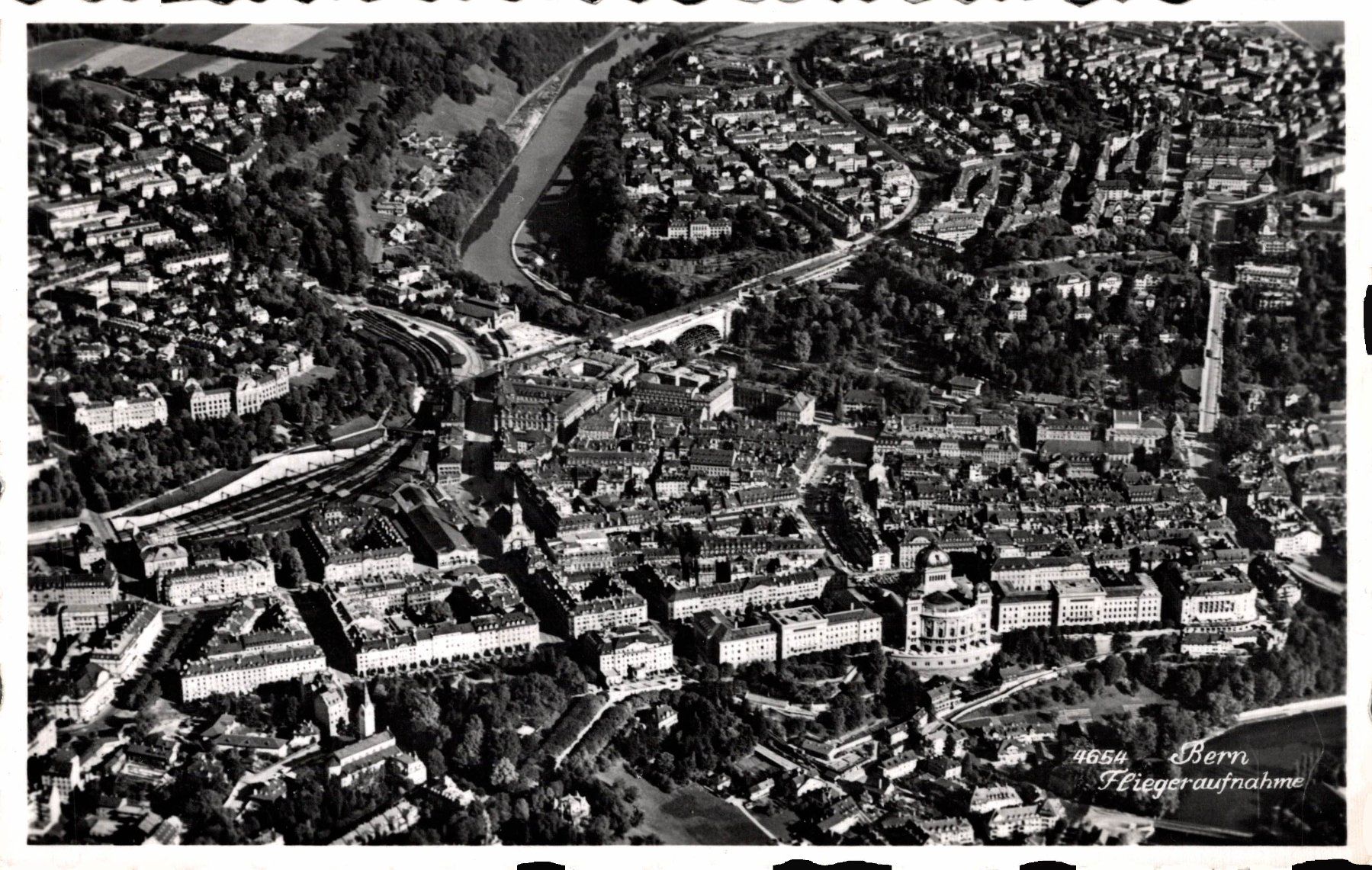 Cartes postales: Bern - Fliegeraufnahme – D'occasion à Bronschhofen par Astore